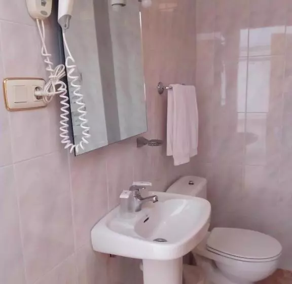 Hostal Rural Montual