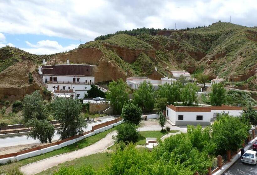 Hostal Rural Montual