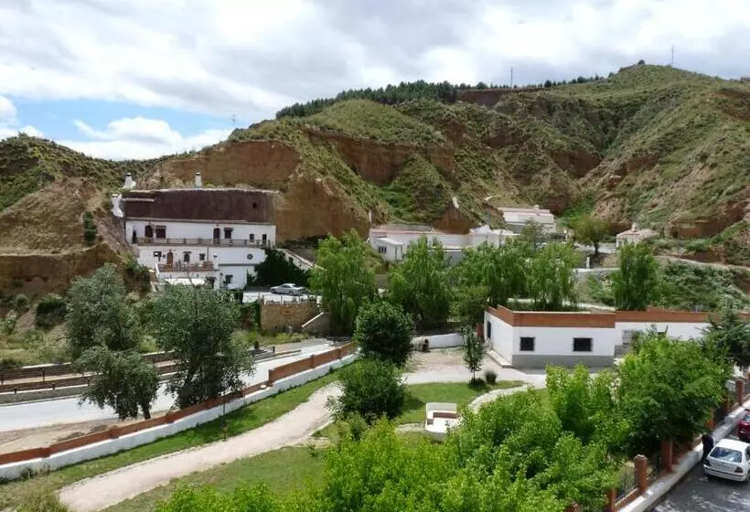 Hostal Rural Montual