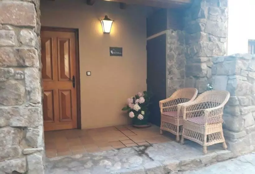 هتل Hostal Rural El Campito