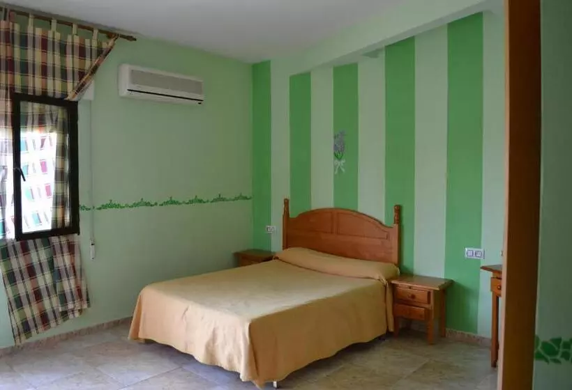 בית מלון כפרי Hostal Vadillo