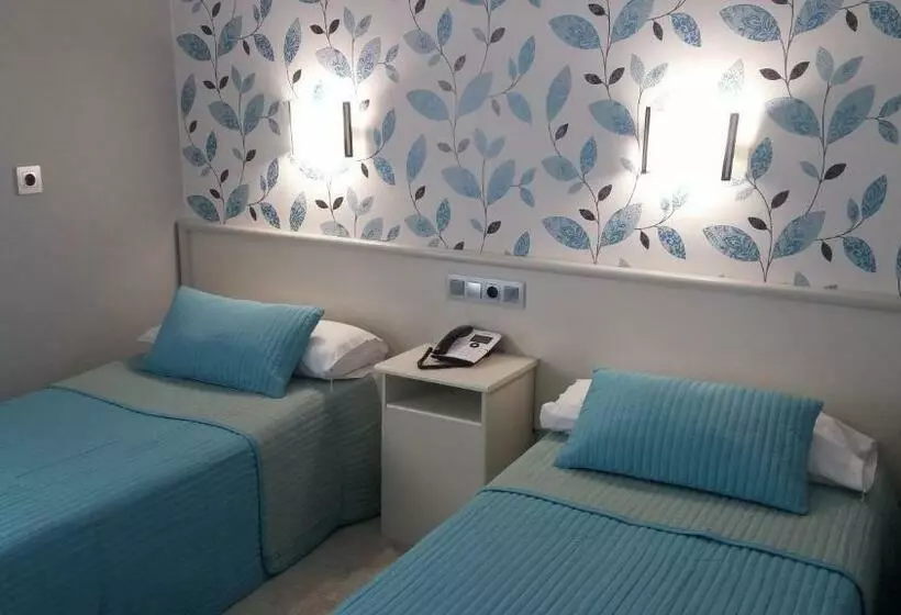 호텔 Hostal La Despensa De Extremadura