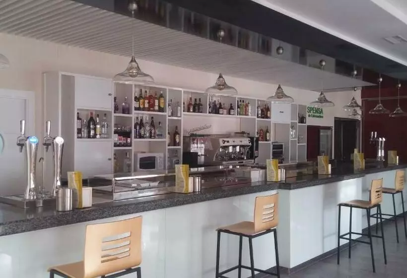 호텔 Hostal La Despensa De Extremadura