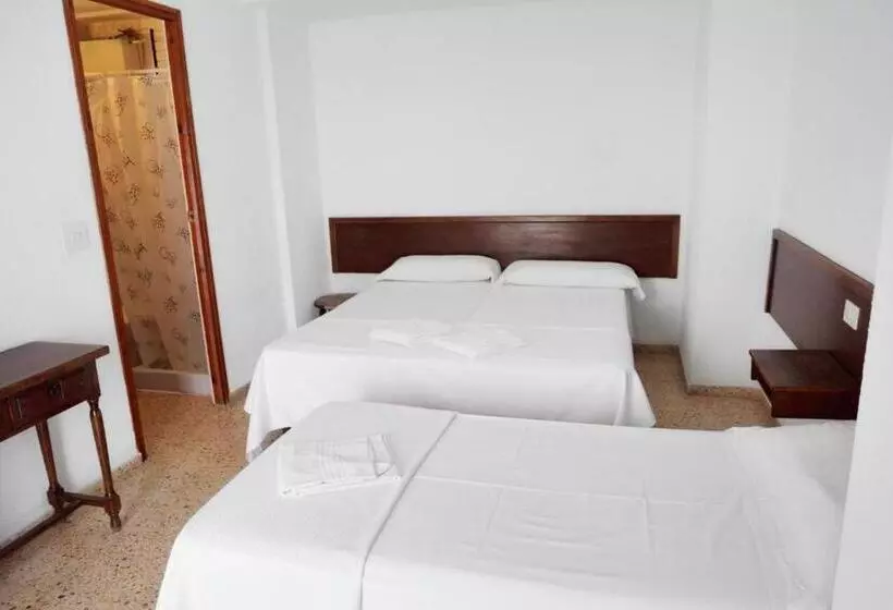 ホテル Hostal La Torre