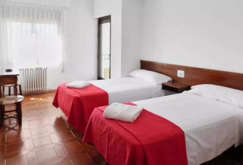 ホテル Hostal La Torre