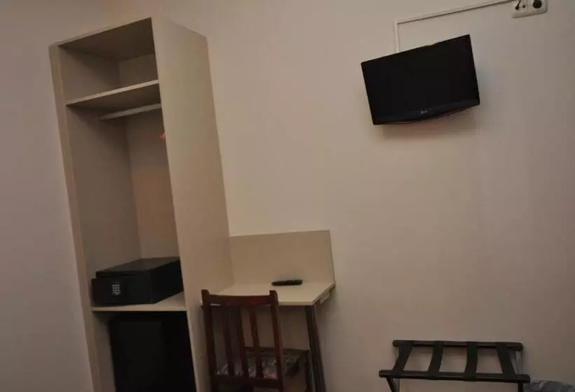 فندق Pension Alameda