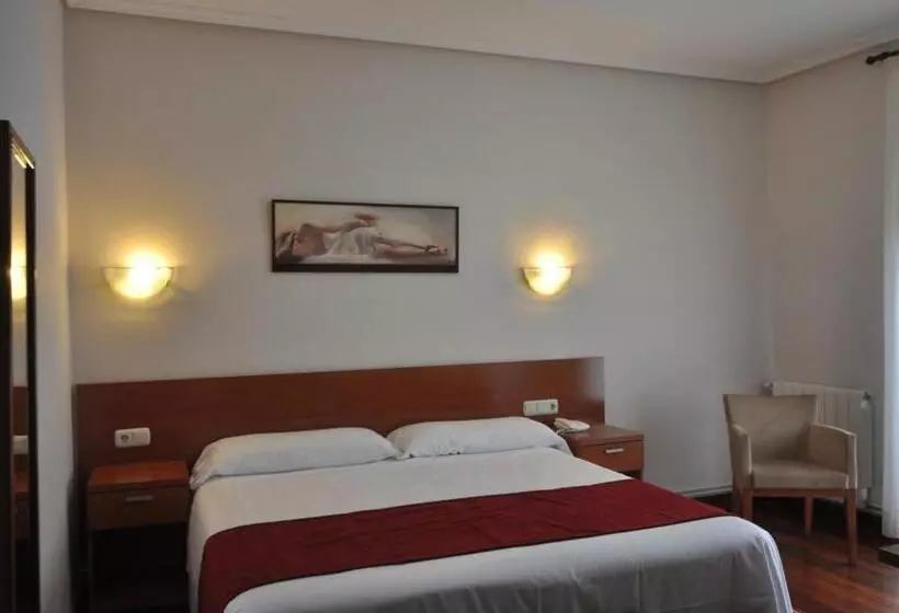 فندق Pension Alameda