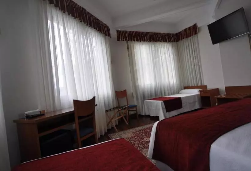 فندق Pension Alameda