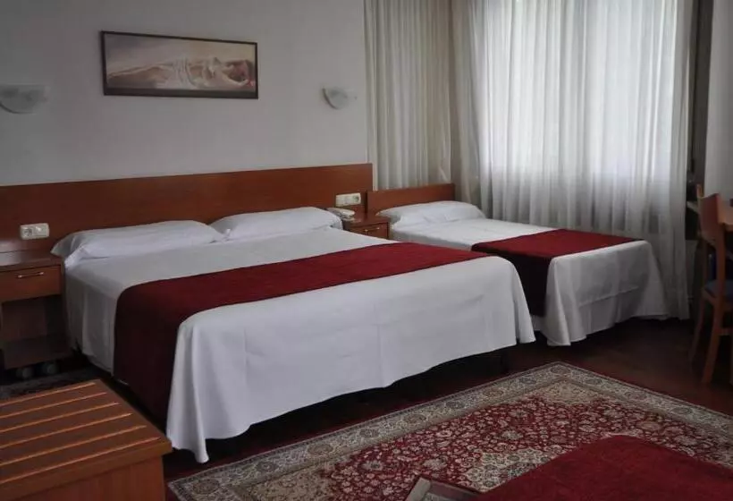 فندق Pension Alameda