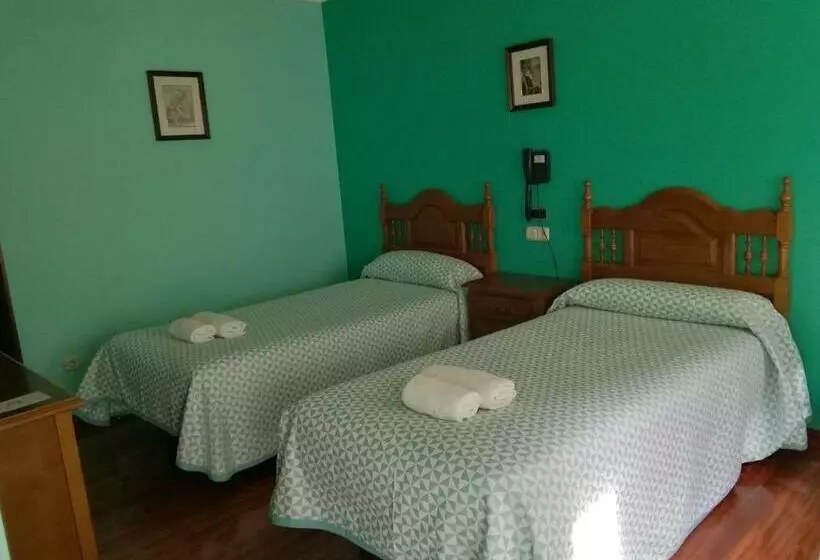 Pico Sacro I Hostal Pension Santiago De Compostela