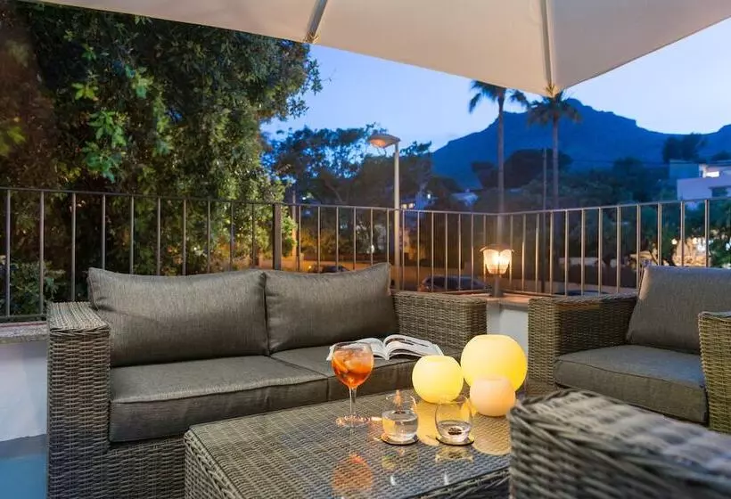 여관 Boutique Hotel Oriola