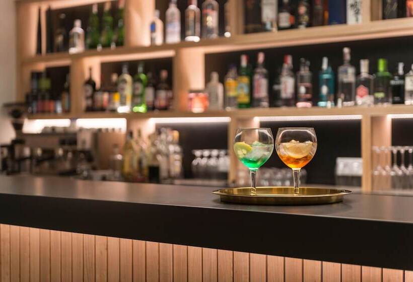 פונדק Boutique Hotel Oriola