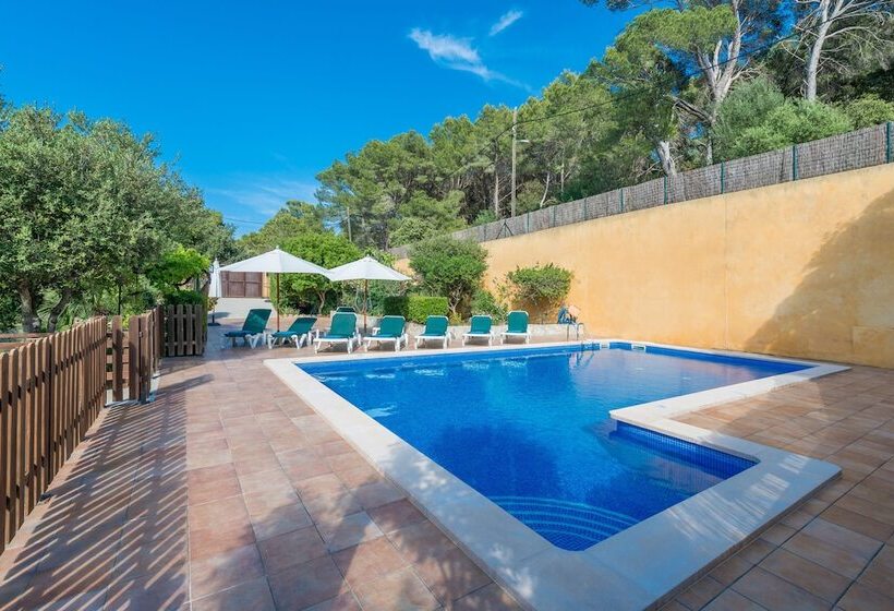 פונדק Boutique Hotel Oriola