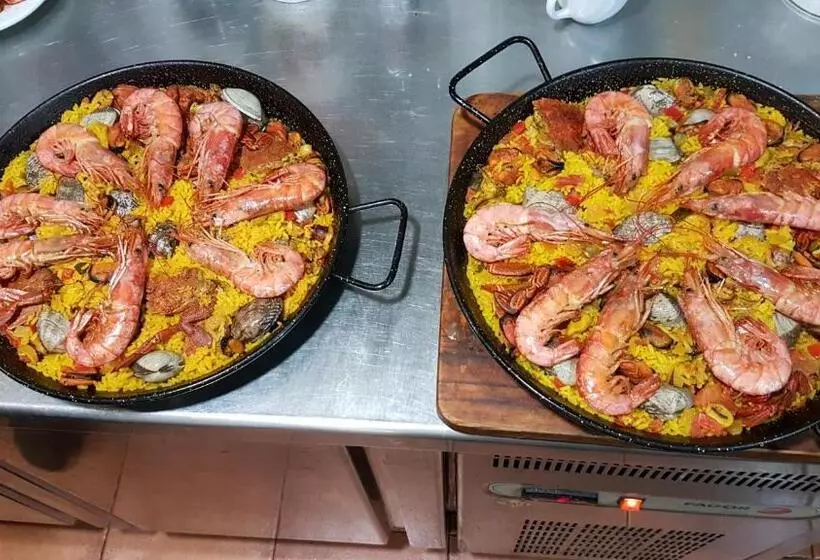 Hostal De La Playa