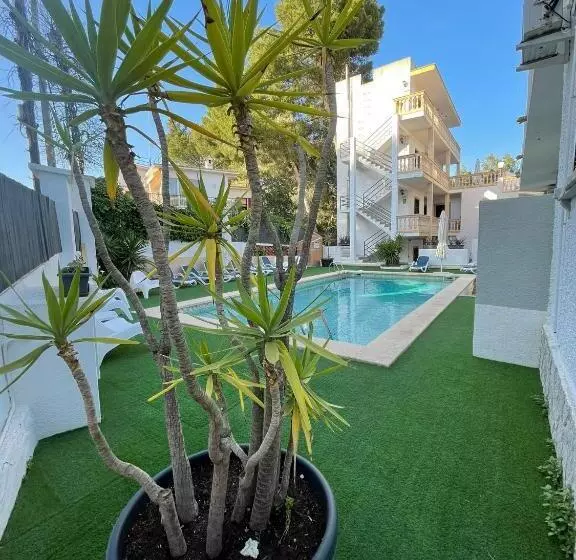 مسافرخانه Don Carlos