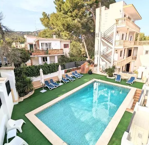 مسافرخانه Don Carlos