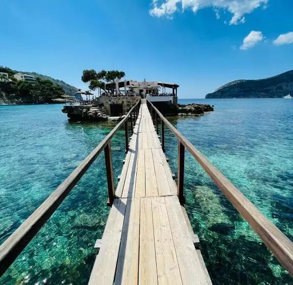 مسافرخانه Don Carlos