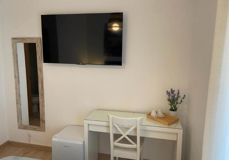 مسافرخانه Ventura Premium