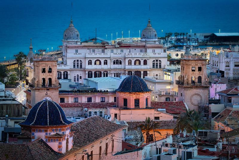 مسافرخانه Ventura Premium