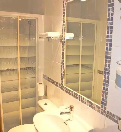 فندق Hostal Alcántara