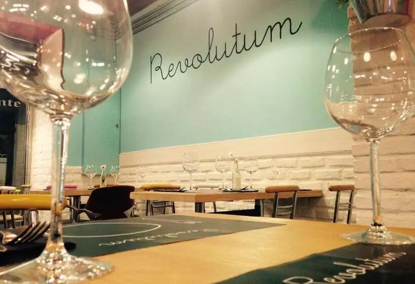 فندق Hostal Alcántara