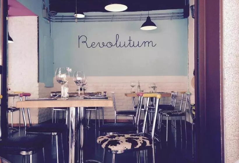 فندق Hostal Alcántara