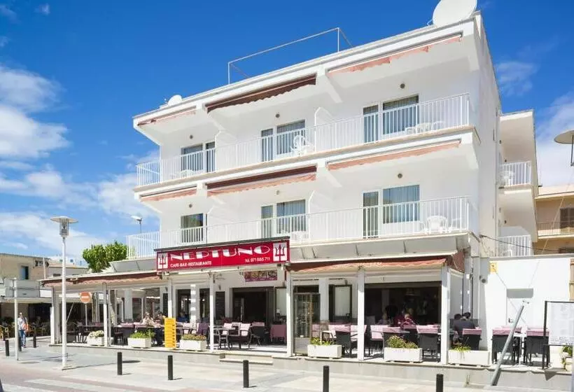 Отель Hostal Neptuno