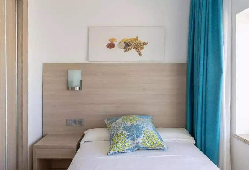 Отель Hostal Neptuno