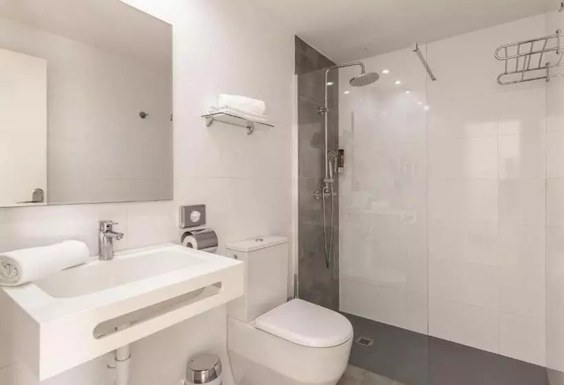 Отель Hostal Neptuno