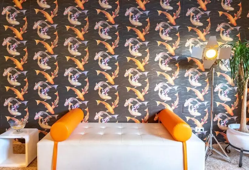 Отель Hostal Neptuno