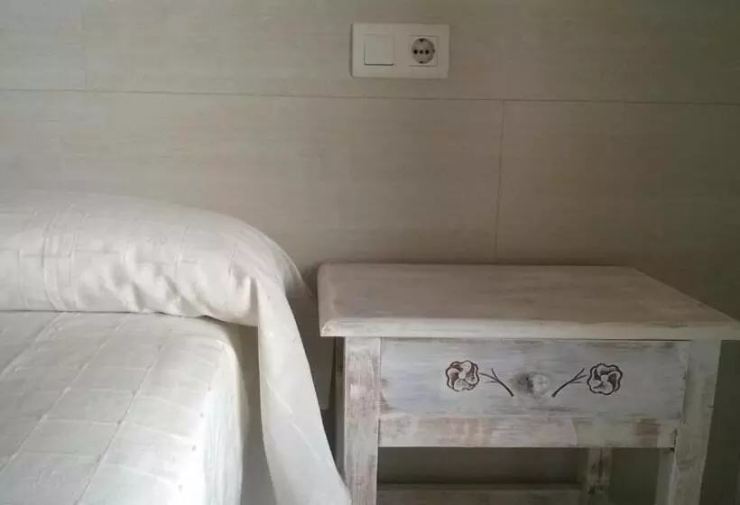 호텔 Hostal Paris Ciutadella