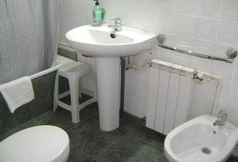 ホテル Hostal Residencia Pasaje