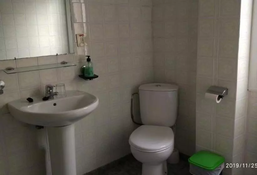 ホテル Hostal Residencia Pasaje