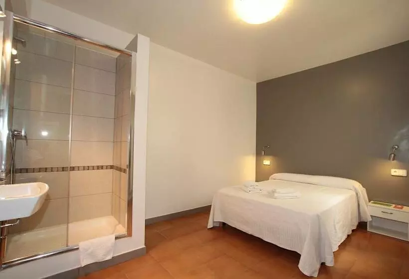 호텔 Hostal Ripoll Ibiza