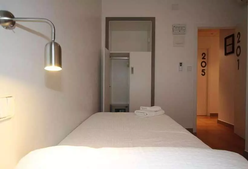호텔 Hostal Ripoll Ibiza