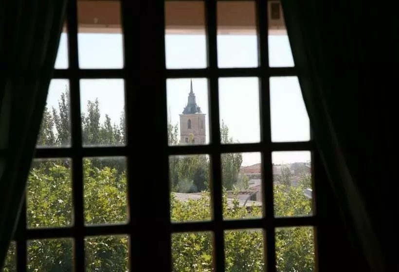 Отель Hostal Santa Barbara