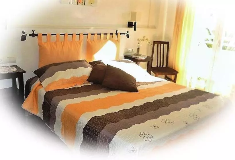 Hotel Hostal Yebisah