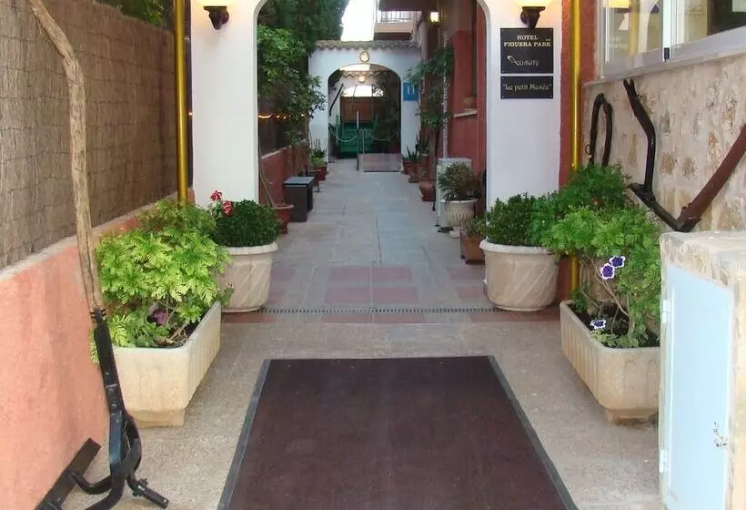 Отель Residencia Santiago Mallorca