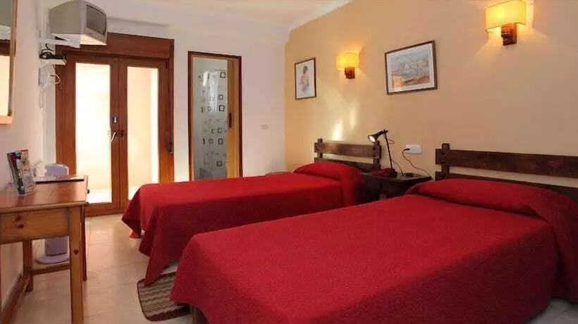 Отель Residencia Santiago Mallorca