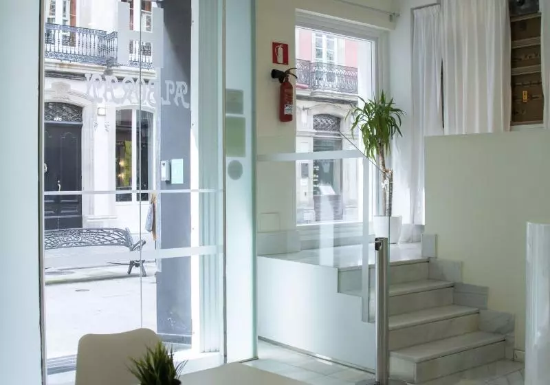 Pensão Alda Alborán Rooms