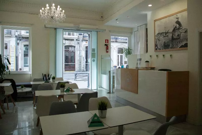 Pensão Alda Alborán Rooms