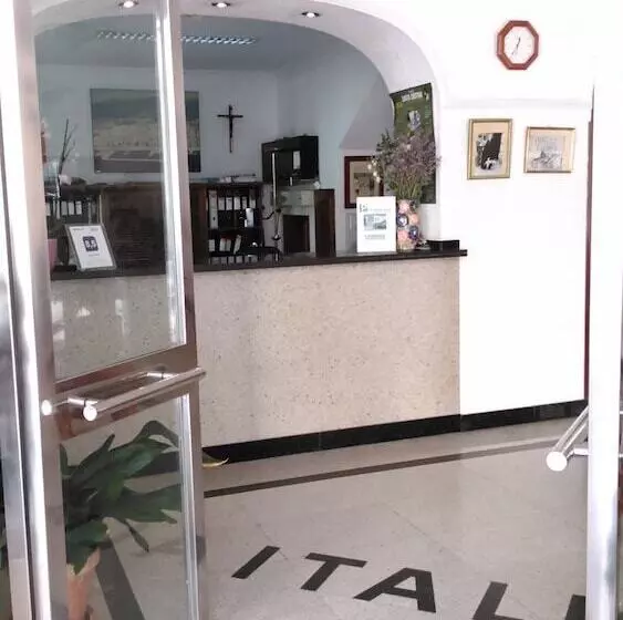 Hostal Italia
