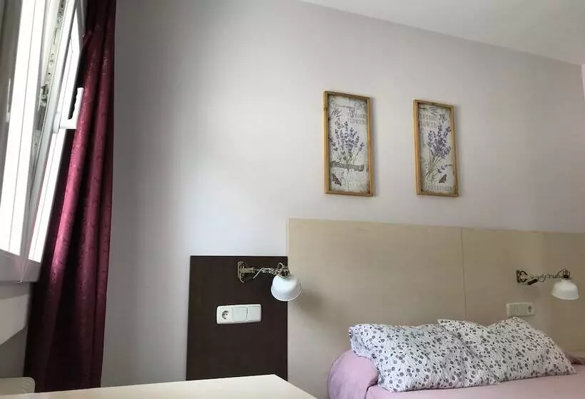 ホテル El Cancho Del Aguila