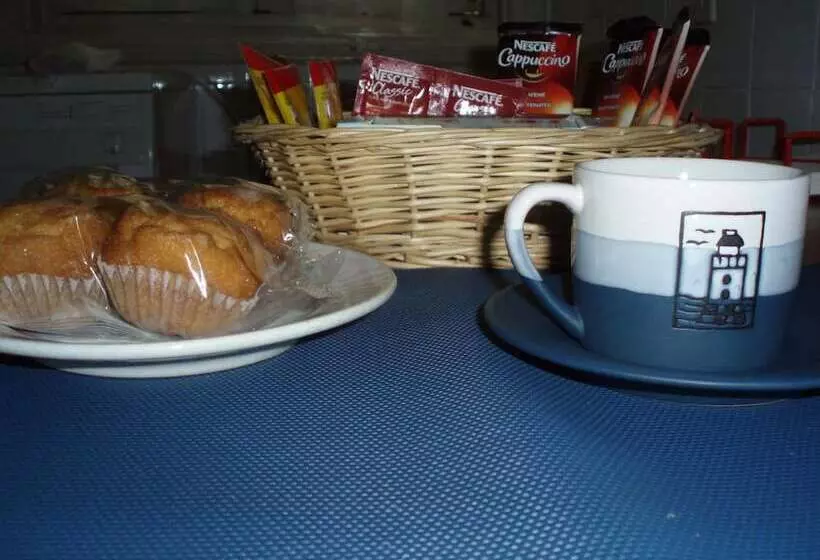 هتل Hostal Castilla