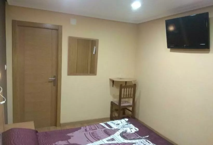 בית מלון כפרי Hostal Lido