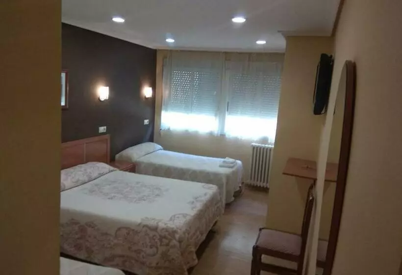 בית מלון כפרי Hostal Lido