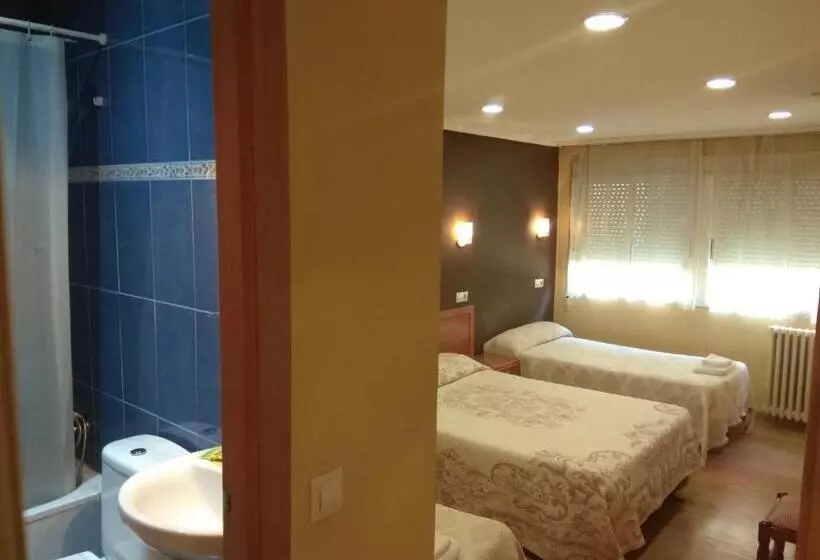 בית מלון כפרי Hostal Lido