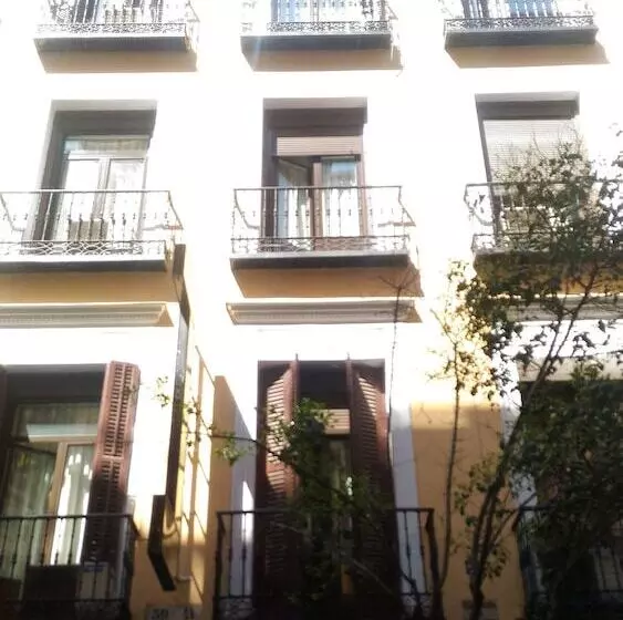 Hotel Hostal Palacios Fuencarral