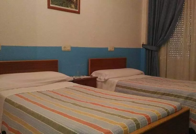 Hotel Hostal Palacios Fuencarral