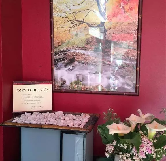 호텔 Hostal Restaurant Jose Luis